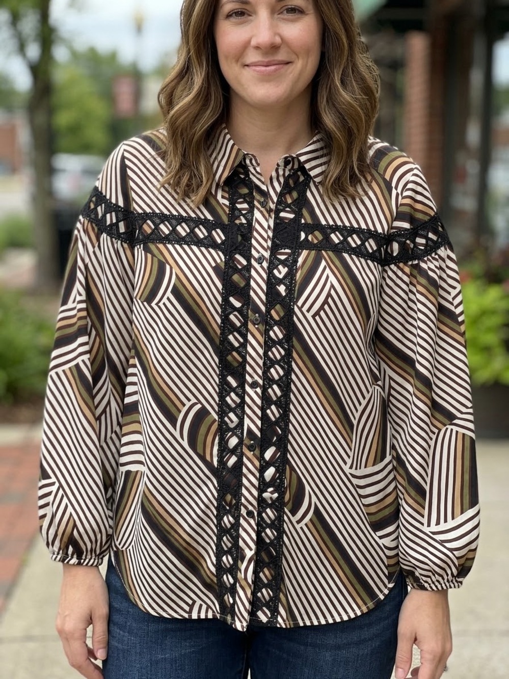 Alice Blue Abstract Striped Blouse with Crochet Detail L - Picture 2 of 9